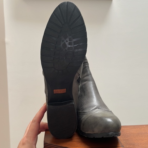 BNIB grey JAFA ankle boots size 40 - Picture 2 of 3